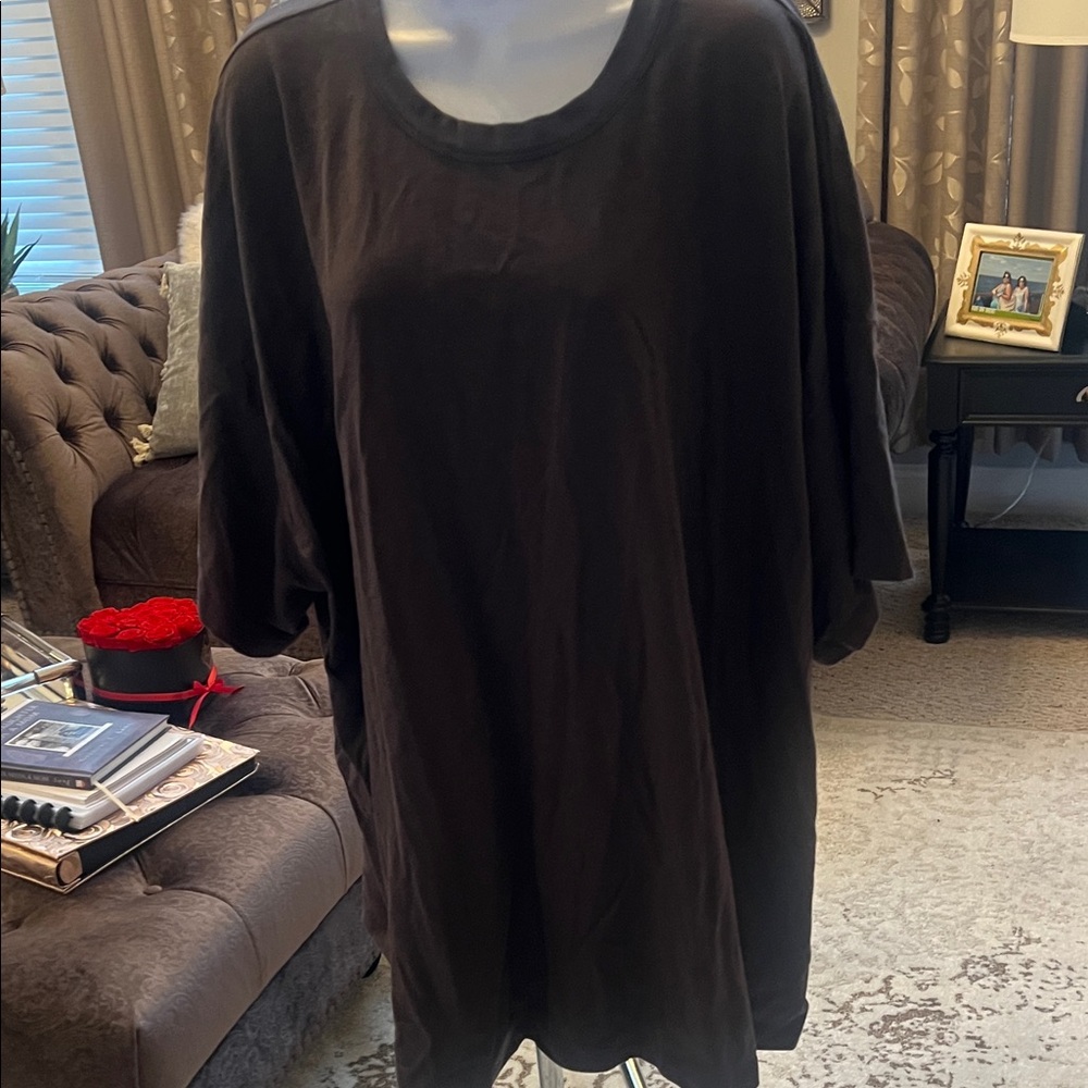 Black Short Sleeve Women's Tee